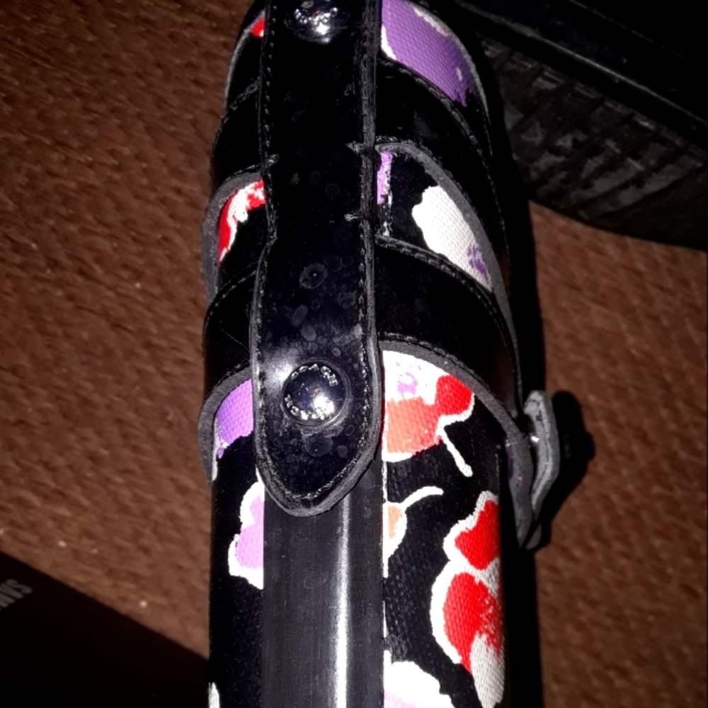 Coach  Trisha  rain boots in multi color. Size 8 - Picture 3 of 7